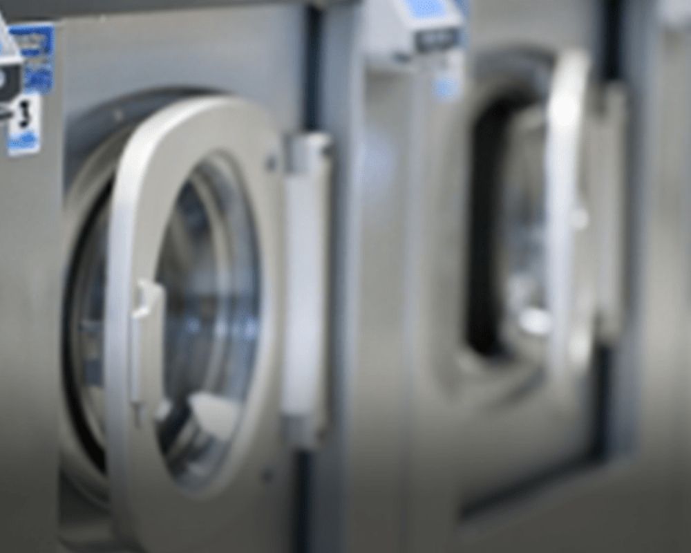 Why Your Laundromat Needs to Invest in Water-Efficient Machines